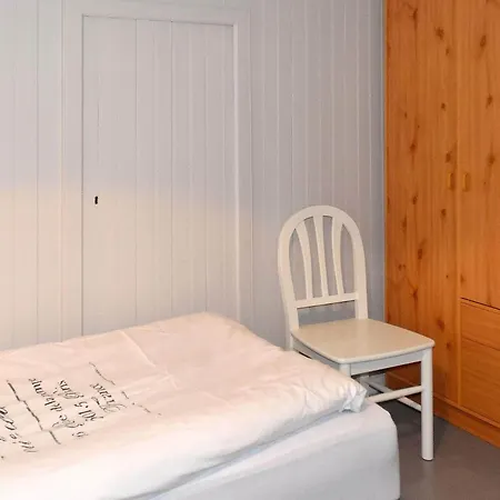 Дом отдыха 4 Star In Fjortoft