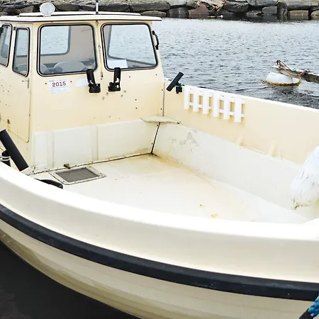 4 Star In Fjortoft