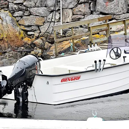 4 Star In Fjortoft