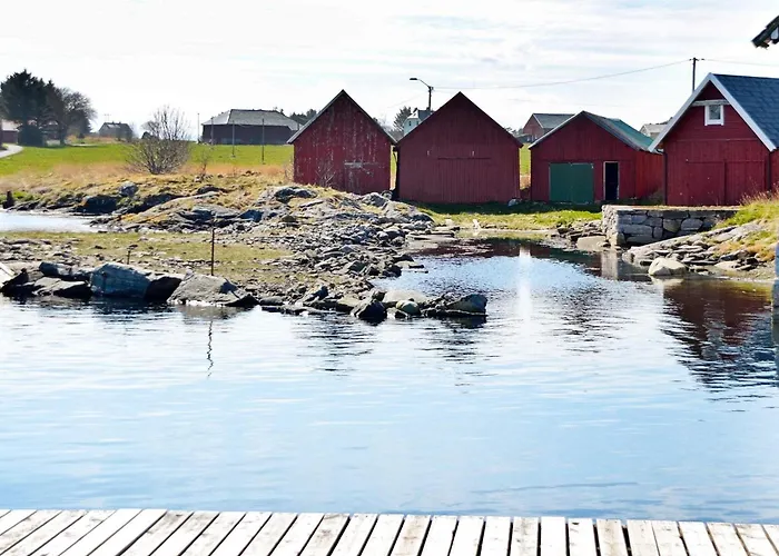 11 Person In Fjortoft-by Traum