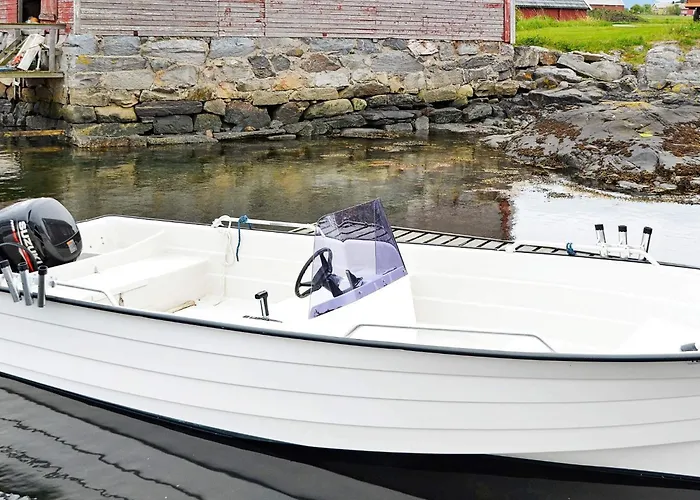 11 Person In Fjortoft-by Traum * Fjortoft